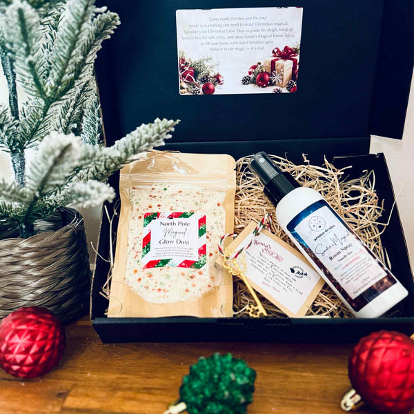 Santa’s Personalised Magic Christmas Box – Glow in the dark Dust, Key & Room Spray