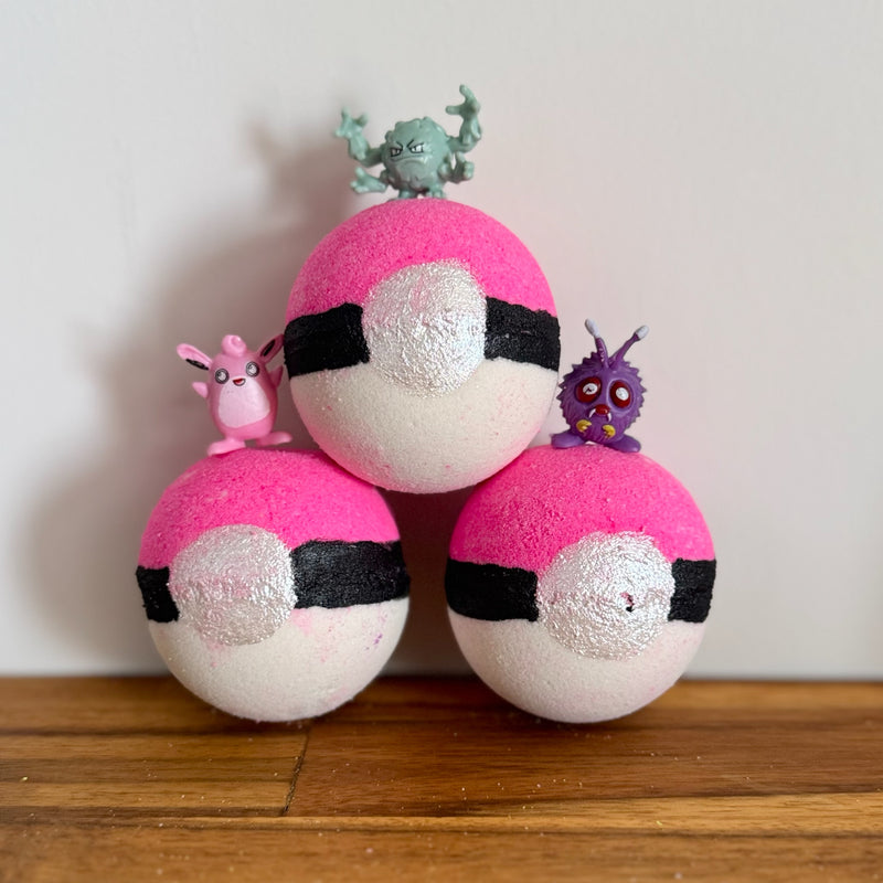 Poke-Ball Toy Surprise - Bath Bomb