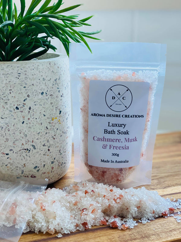 Cashmere, Musk & Freesia - Luxury Bath Soak